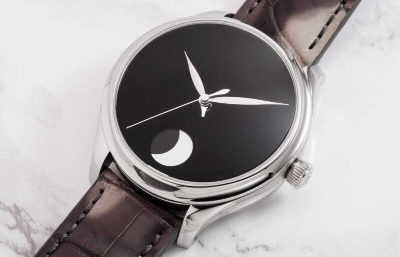Introducing the H. Moser & Cie Endeavour Perpetual Moon Concept with Vantablack Dial
