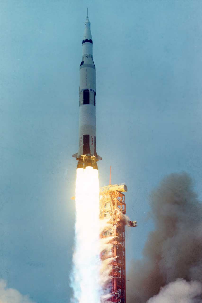 Apollo 13 launches (Image: NASA)