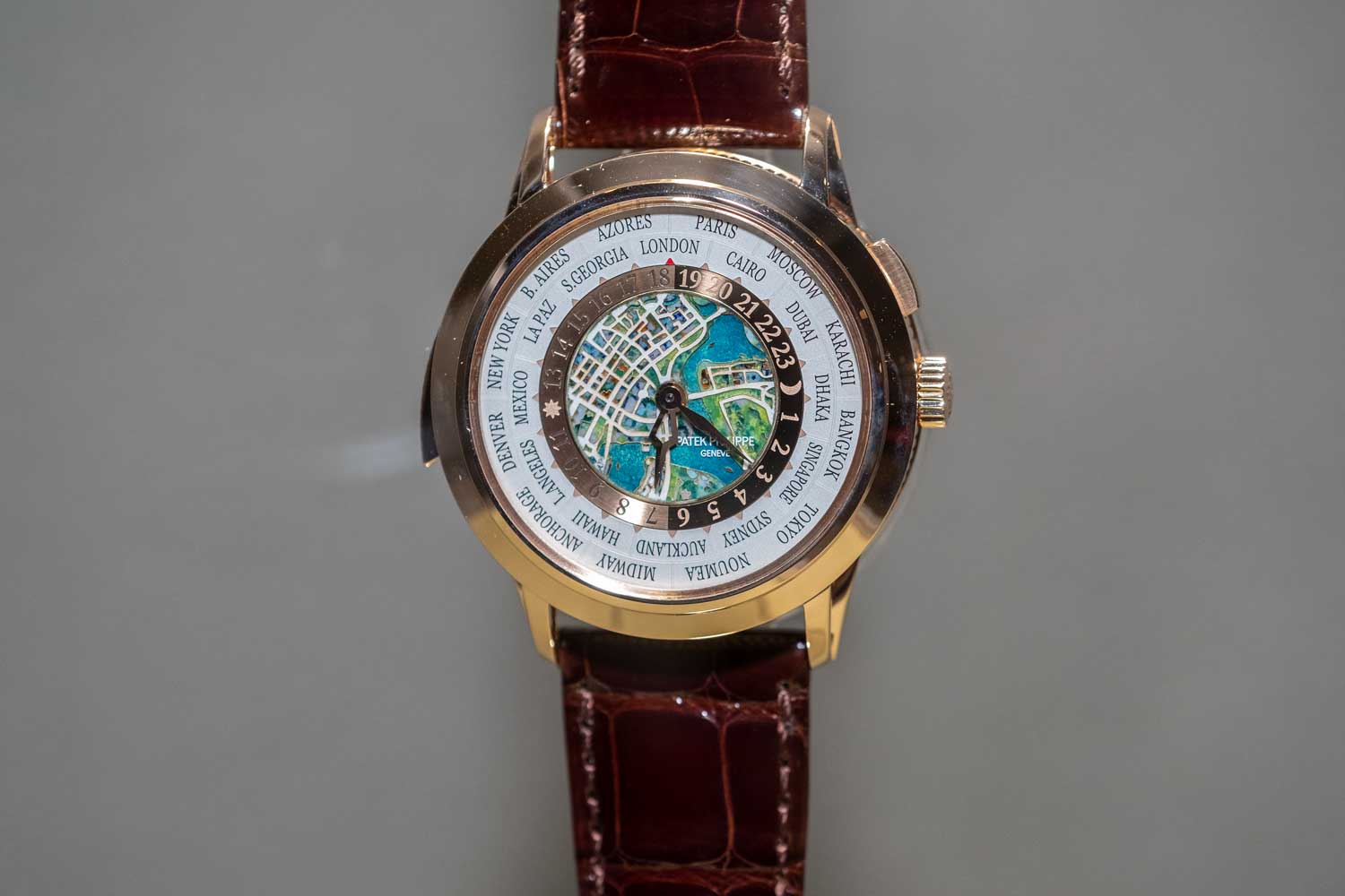 Ref. 5531 – World Time Minute Repeater Singapore 2019 Special Edition. An exclusive version with a map of Singapore in cloisonné enamel. Limited to 5 pieces.