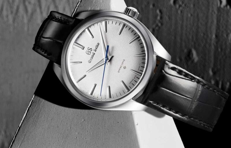 2019 Revolution Awards Public Polling: Best Dress Watch