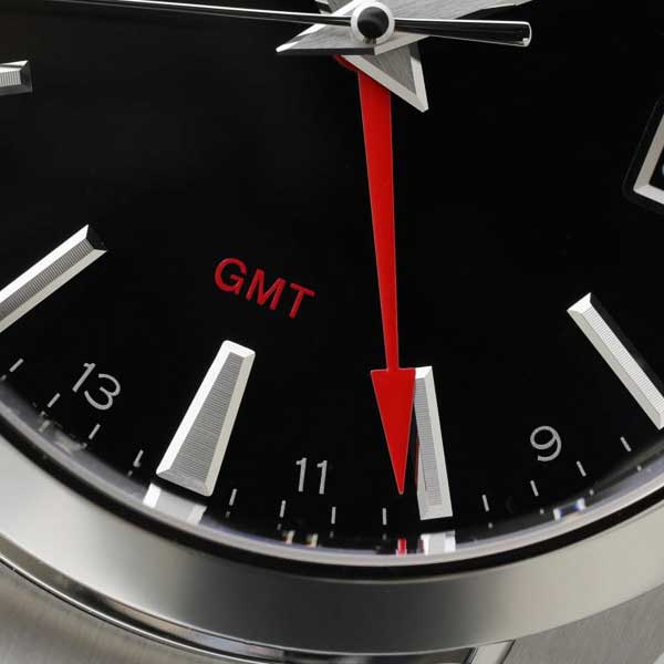 Grand Seiko Quartz GMT SBGN013 featuring the 9F86 calibre movement