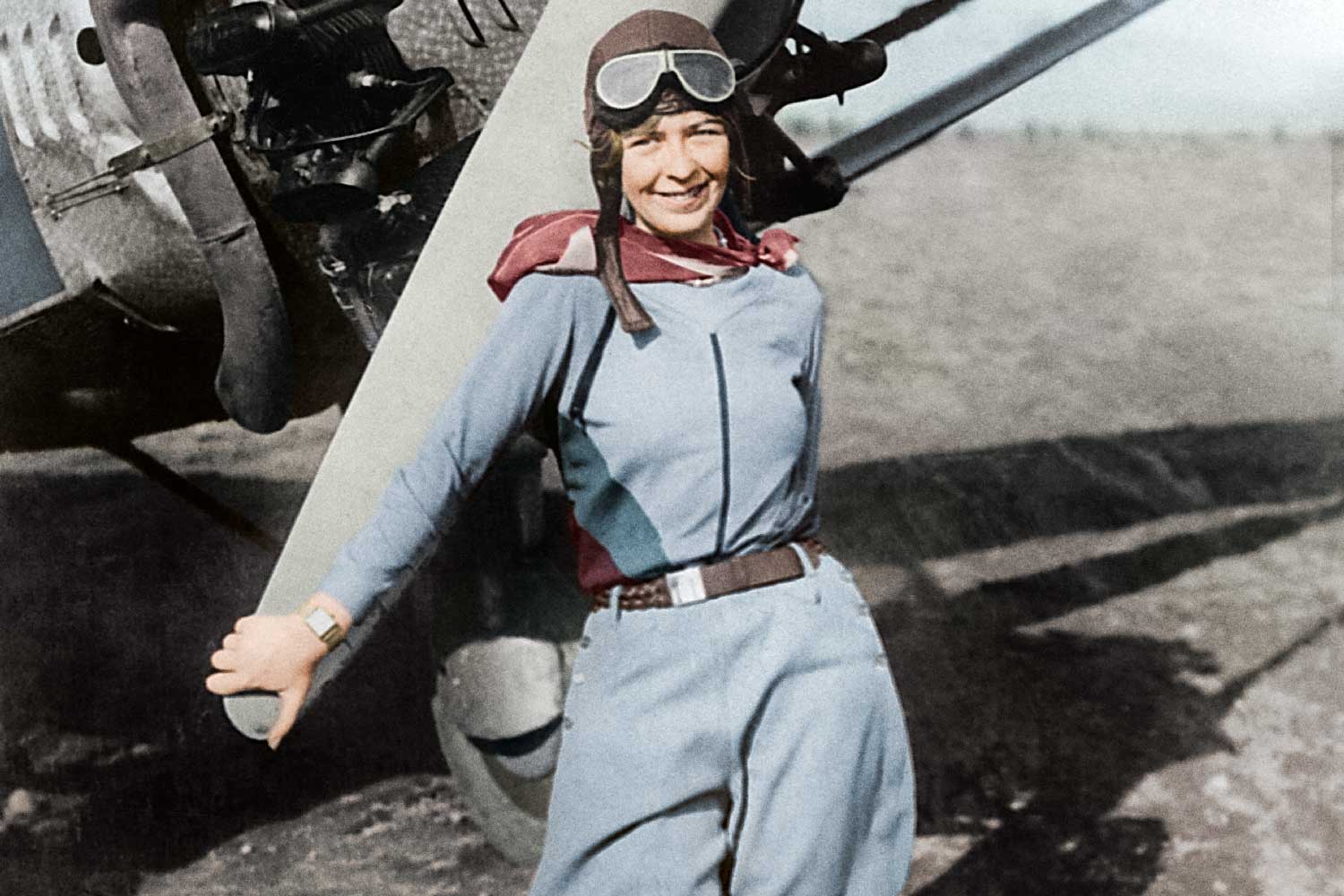 Elinor Smith was the youngest licensed pilot in the world at age 16, setting multiple solo endurance, speed, and altitude records while relying on a trusted Longines watch.