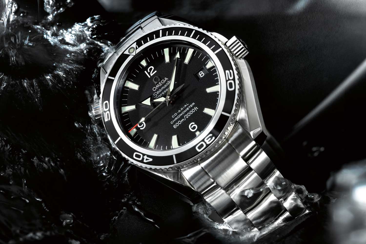 Seamaster Planet Ocean 600M 42mm worn by Bond in Quantum of Solace (2008)