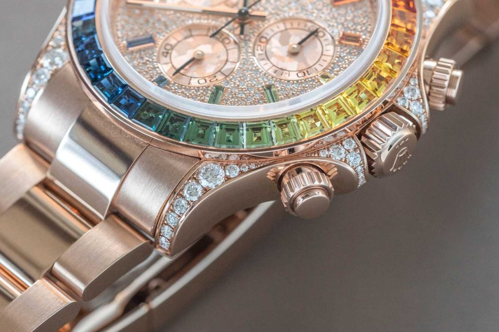 The Rolex Daytona ref. 116595 RBOW with the Everose case and the full diamond pave dial (©Revolution)