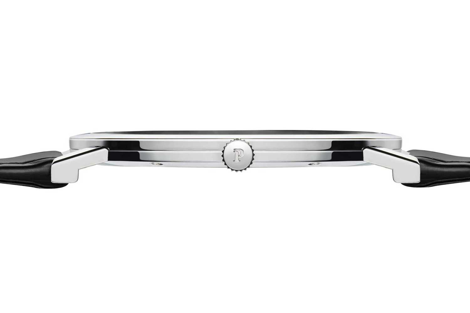 The case, which also forms the baseplate of the watch movement, measures in at mere 3.65mm