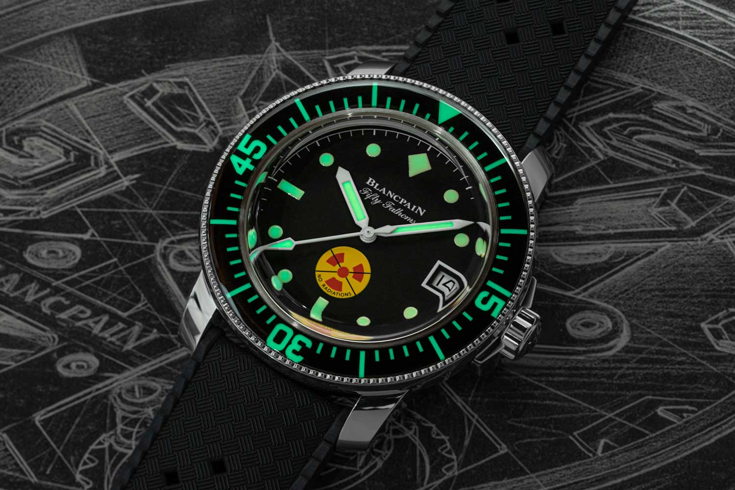 With its clean, straightforward dial, straight hands and ample use of vintage-looking Super-LumiNova, the new Tribute to Fifty Fathoms “No Rad” is visually quite similar to the original model from the 1960s. (©Revolution)