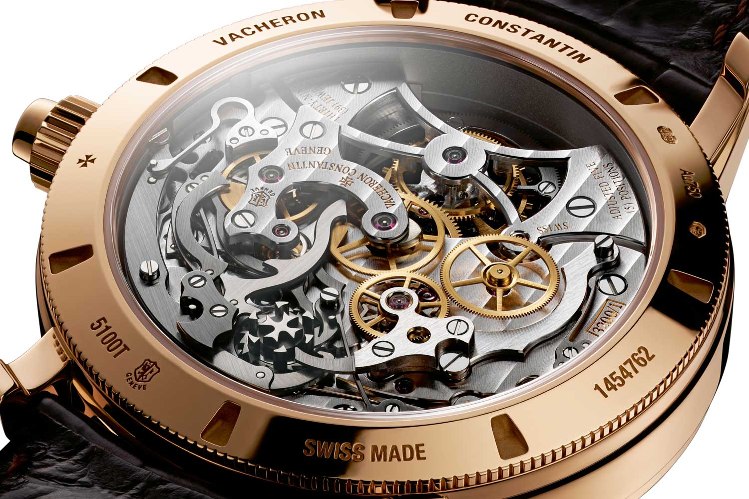 he Vacheron Constantin calibre 5100T and its horizontal coupling architecture. The drive, intermediate and chronograph wheels (shown approximately at the center of the image) are naturally highlighted due to their polished brass finishing.