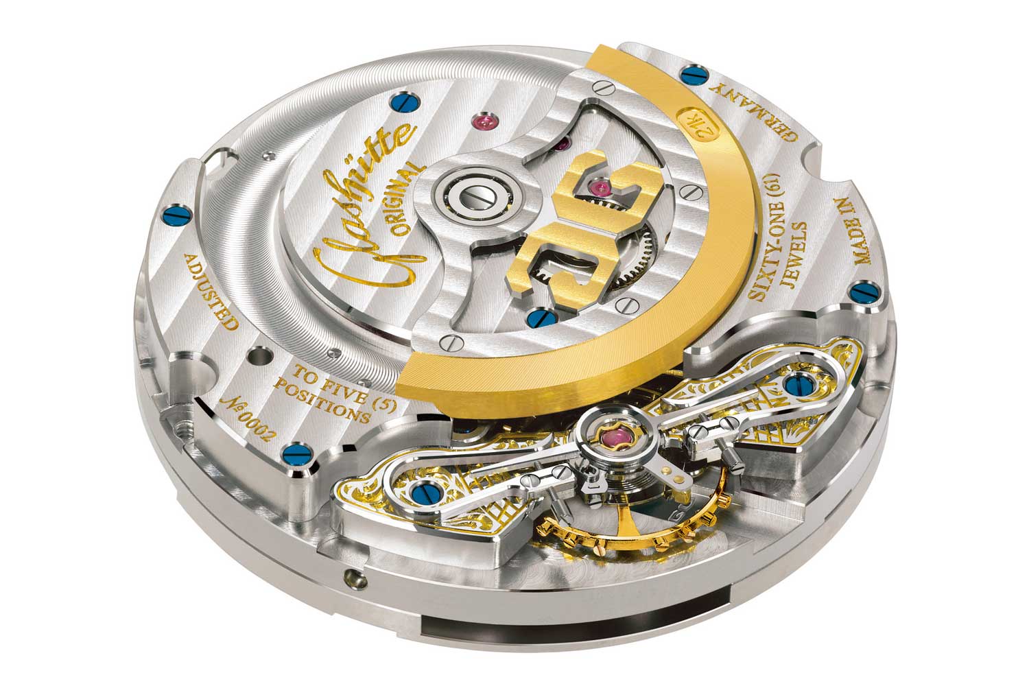 The in-house automatic movement 90-02 features a rotor with a double G Logo and delivers a power reserve of 42 hours