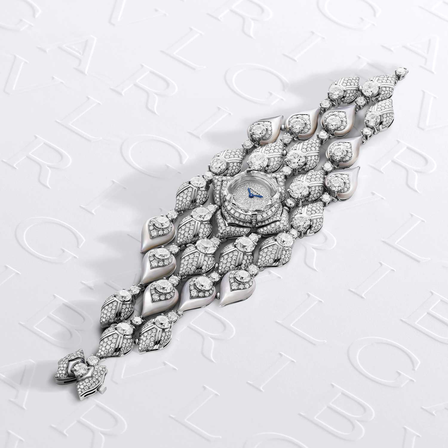 The Diamond Swan watch celebrates the spirit of Art Deco