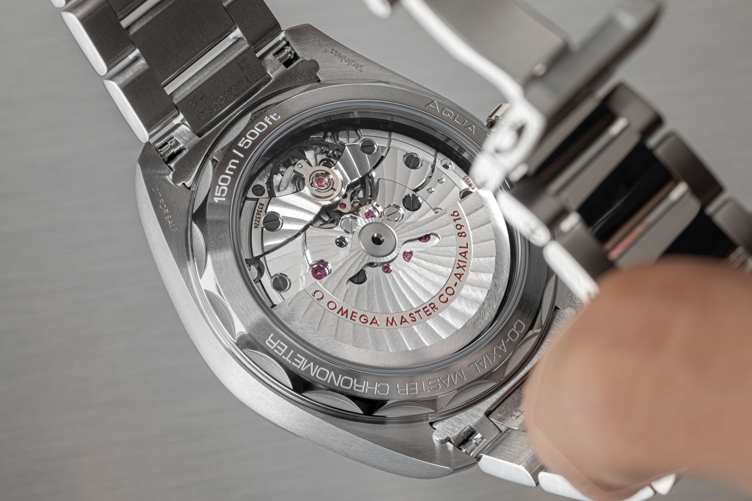 The Aqua Terra 150m Co‑Axial Master Chronometer Small Seconds 41mm in stainless steel is run by the Co-Axial Master Chronometer calibre 8916 (©Revolution)