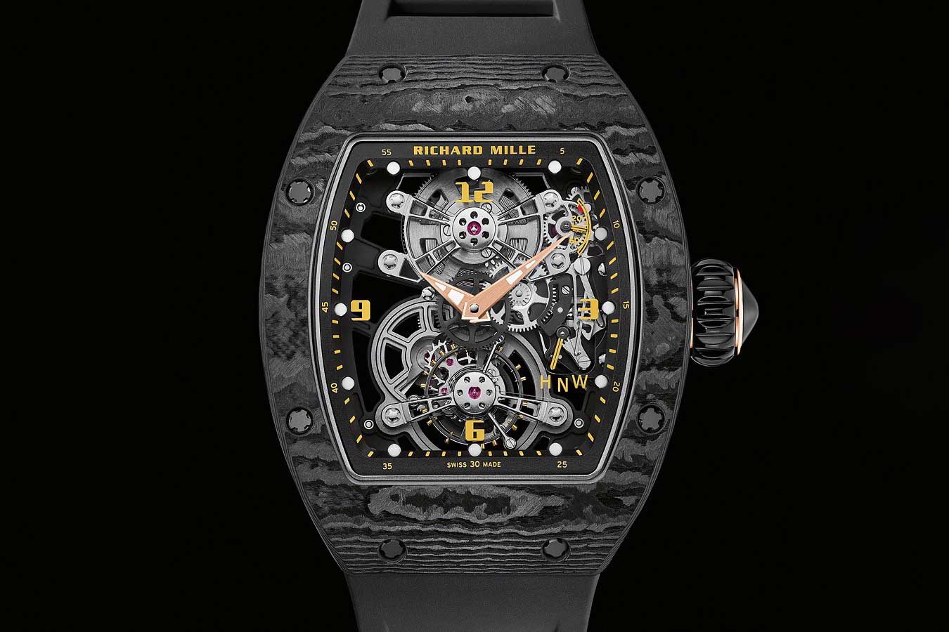 The Richard Mille RM 17-01 Tourbillon was fresh take on the RM 017, highlighting its very elegant and technic calibre through sleek, elegant lines achieved by the characteristic tonneau-shaped case