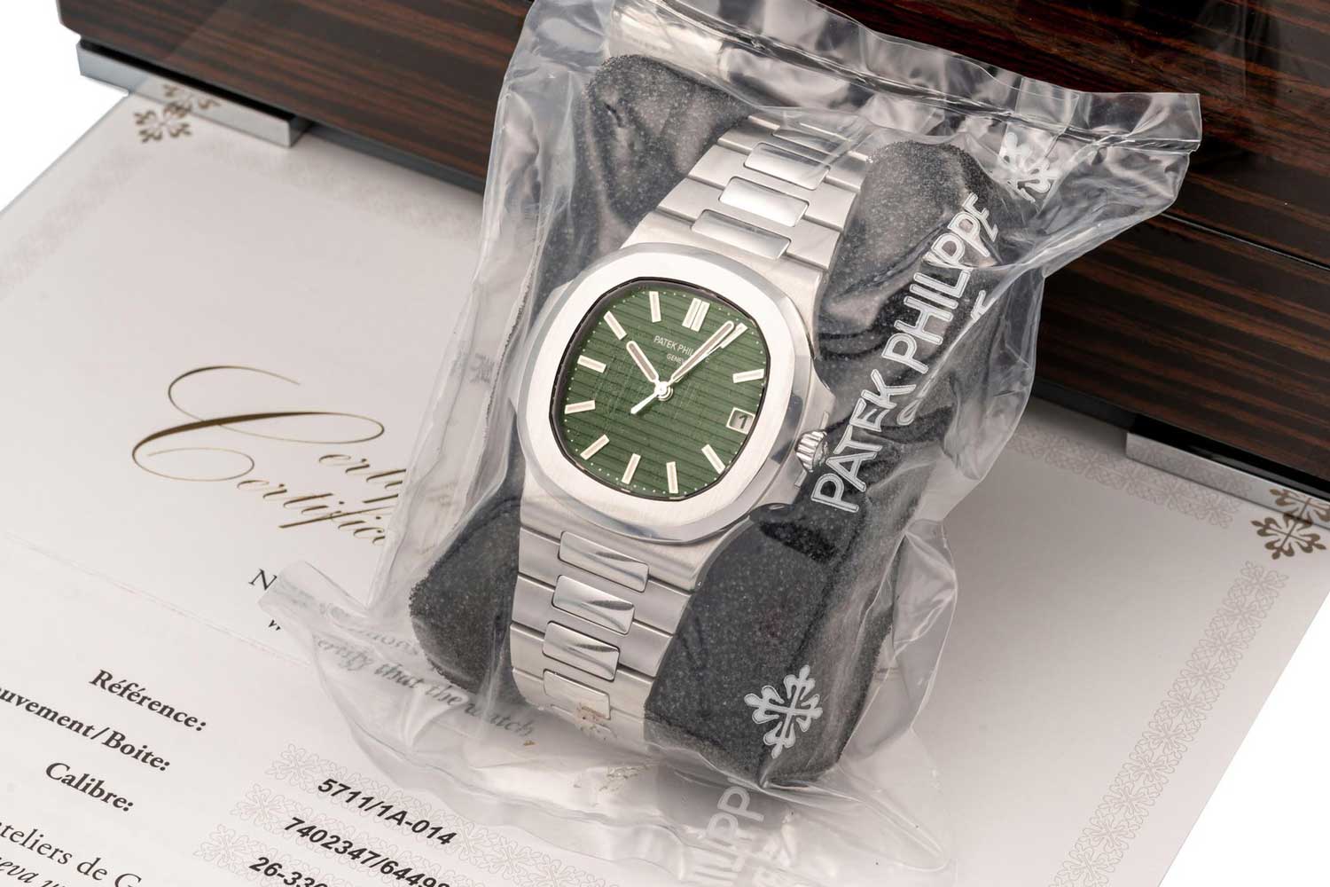 Patek Philippe, Ref. 5711/1A – 014 with “green dial” which was sold just a few weeks before being auctioned at Antiquorum in July 2021 (Image: Antiquorum)