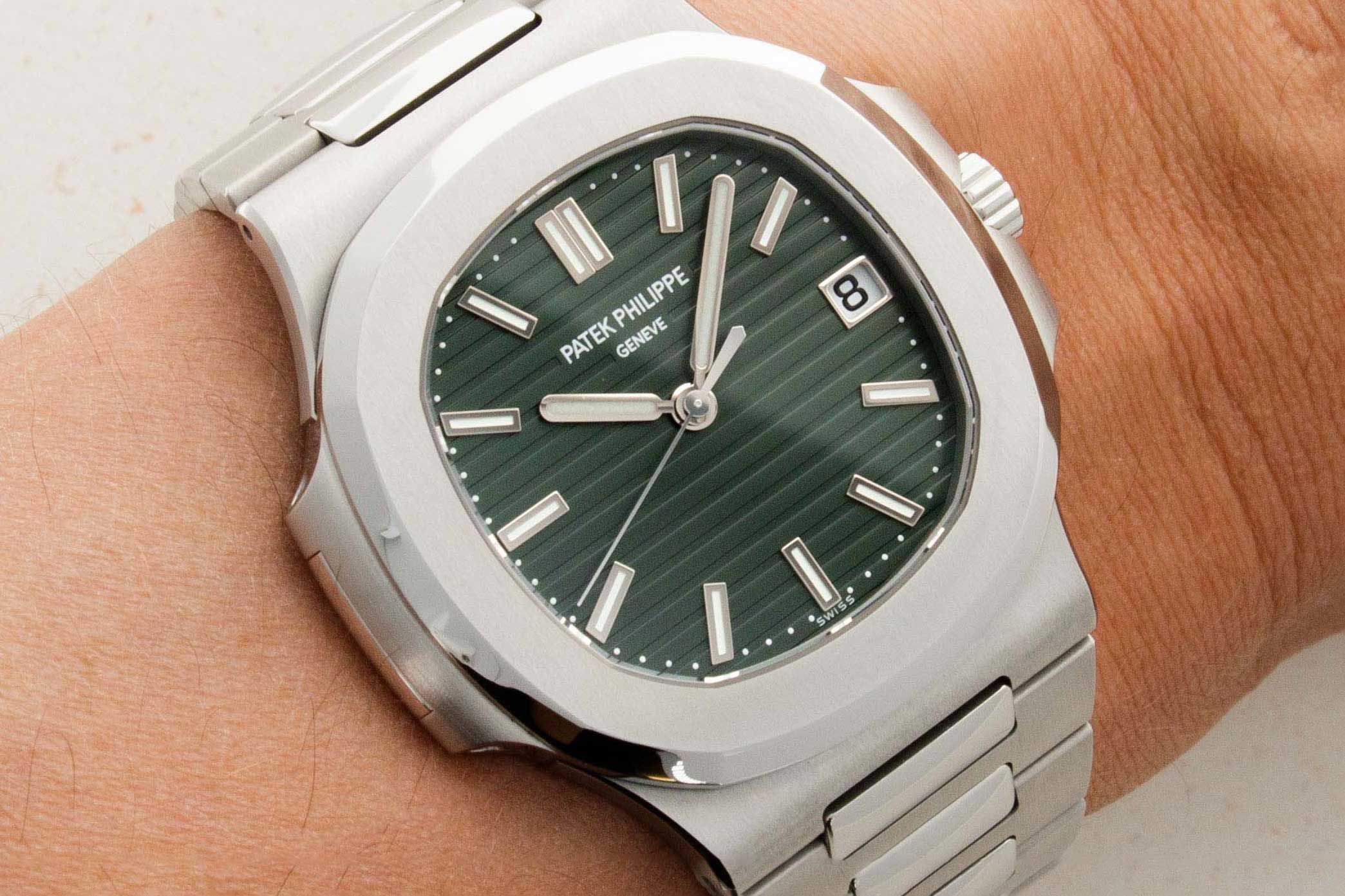LoupeThis.com sold an instance of the The infamously sold End of Series 5711 with Olive Green Dial, ref. 5711/1A-014 on 28 October 2021, for USD 369,000 (image: loupethis.com)