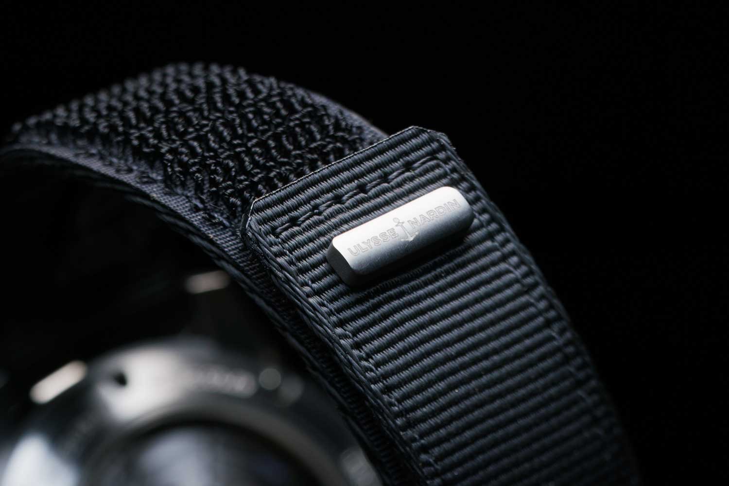 The Ulysse Nardin R-Strap fitted on a Diver 44mm