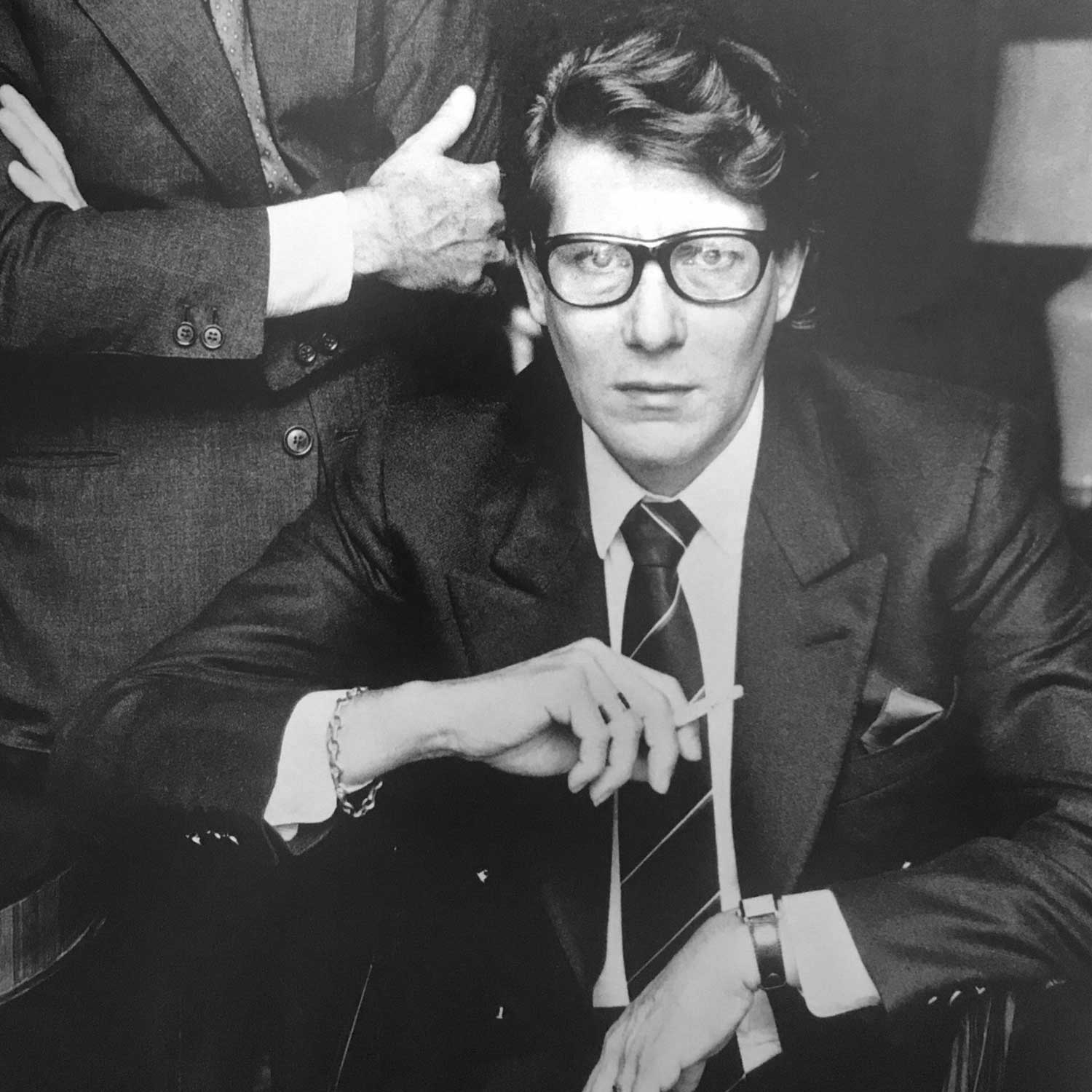 Always fashionable, the Tank on the wrist of Yves Saint Laurent