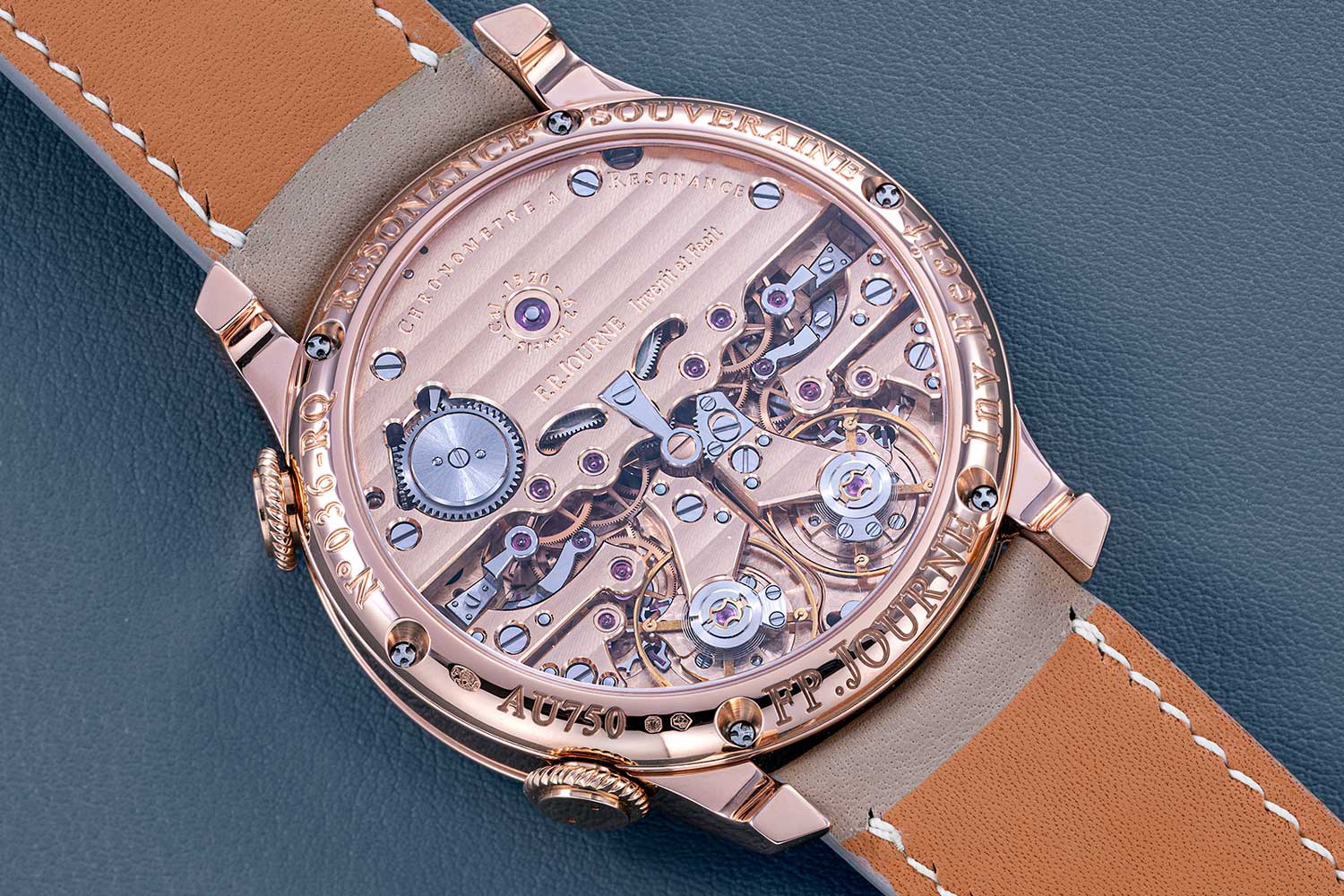 The new Chronomètre à Résonance incorporates a differential that splits power from a single barrel to two separate geartrains, each equipped with a remontoir (Image: The Hour Glass)