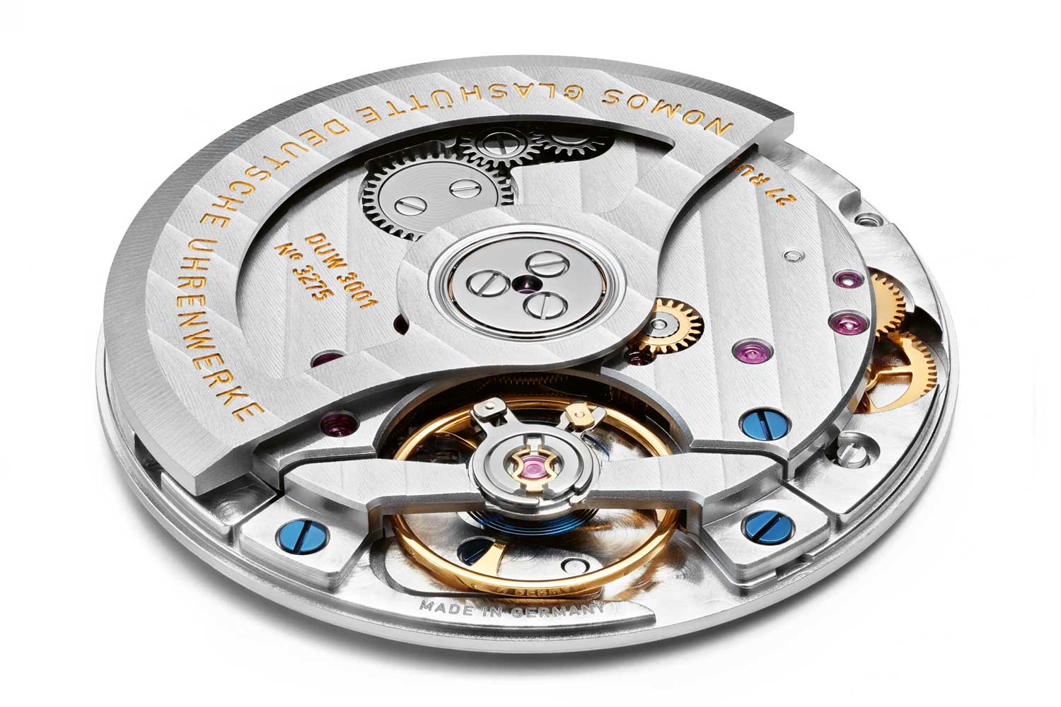 The slim DUW 3001 neomatic caliber built in-house by Nomos with height of 3.2mm