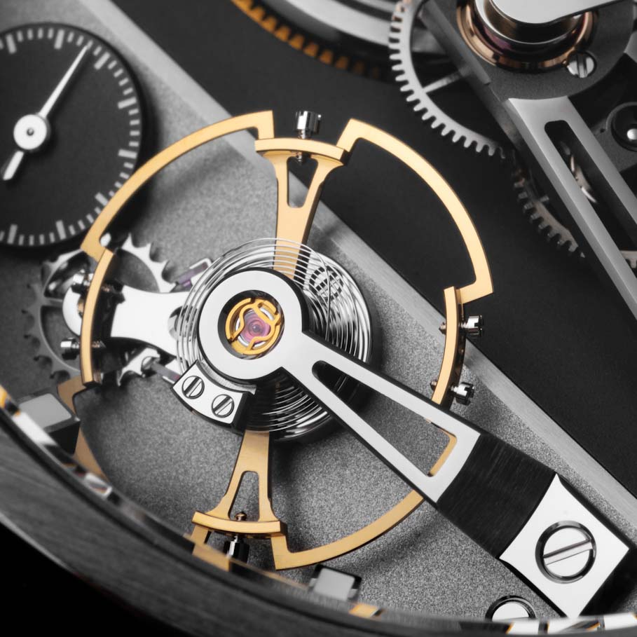 The free-sprung balance wheel has six timing adjustment screws. The larger, heavier ones located at the spokes are for executing greater changes in timekeeping accuracy and the smaller, lighter screws make finer adjustments. (Image: Greubel Forsey)