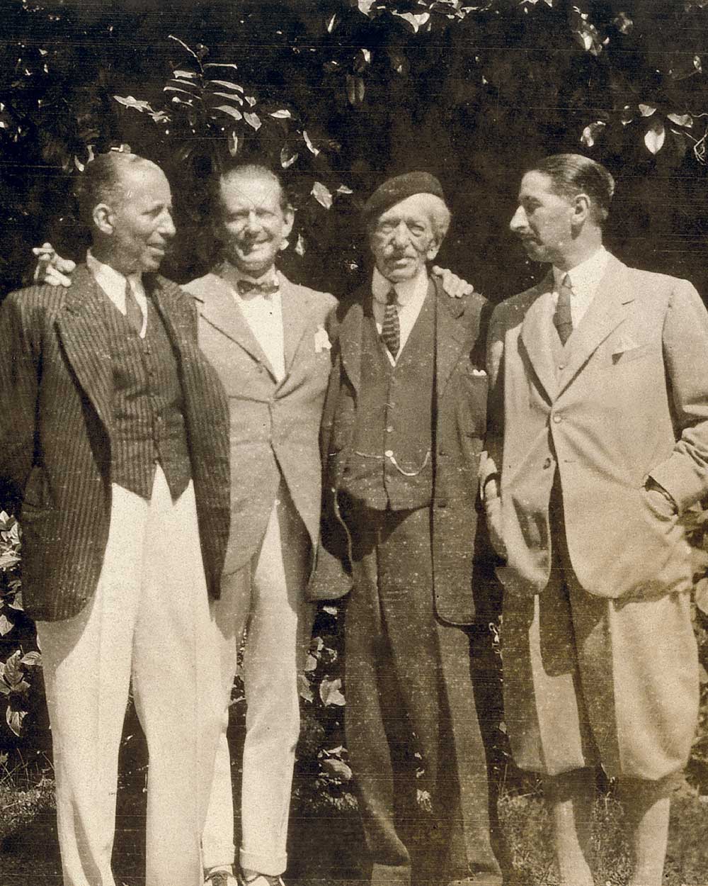 Alfred and his three sons 1922 (image: Cartier)