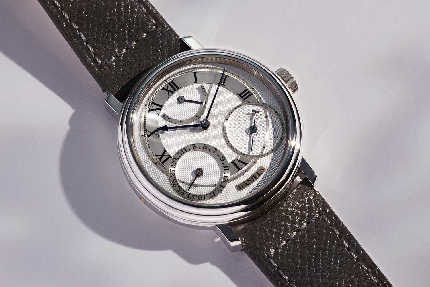 This example is one of just four Anniversary watches made in platinum and the only one bearing the number "00" across all metals