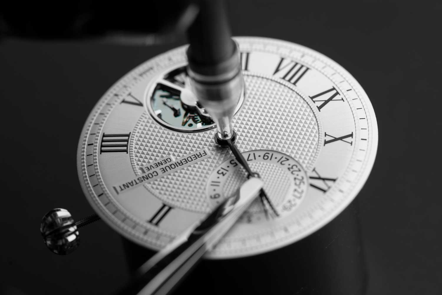 The dial features a gorgeous guilloché hobnail pattern, Breguet-style hands and Roman numerals