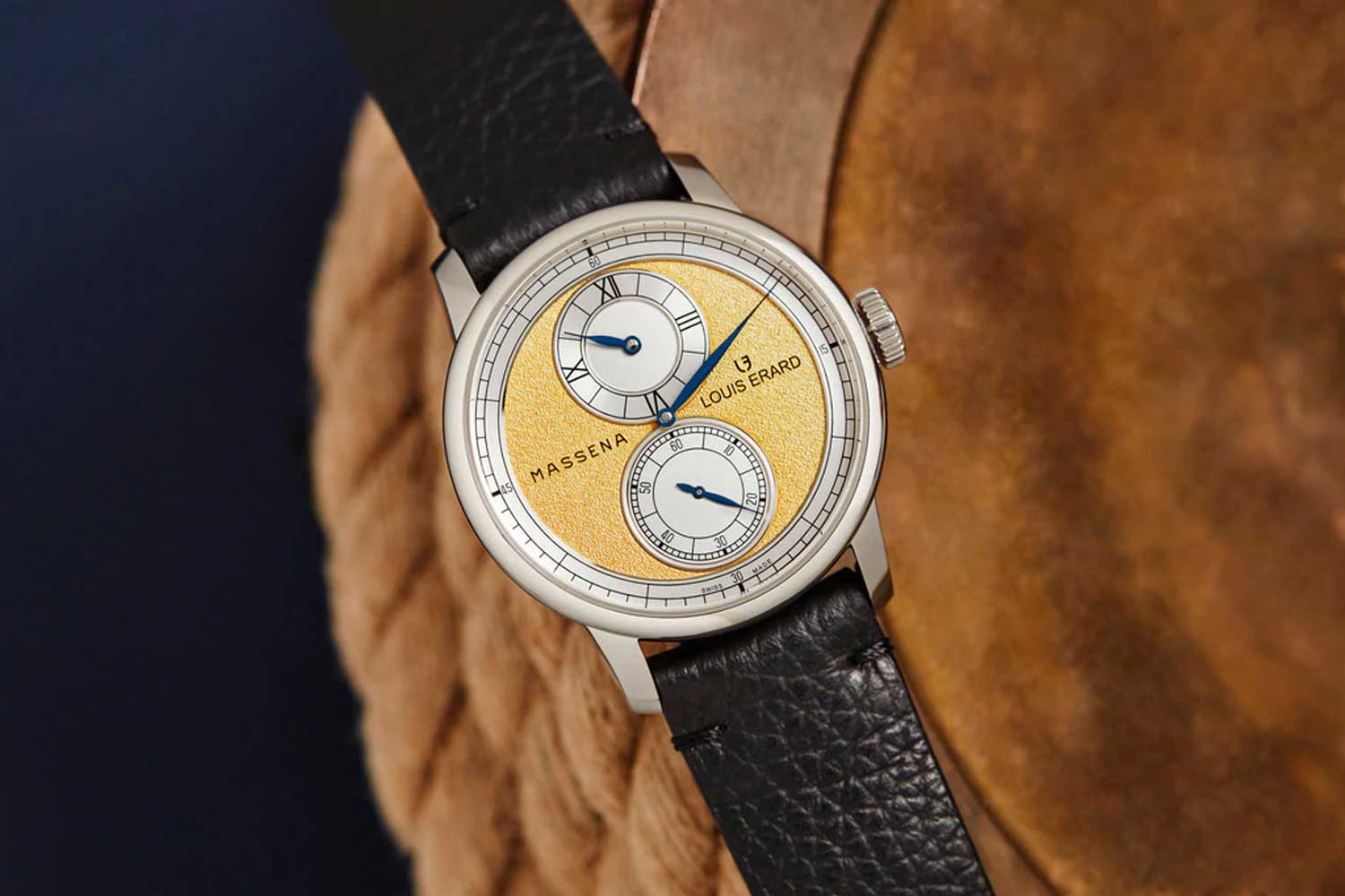 Le Régulateur Louis Erard × Massena LAB with the dial has the lower layer plated in 2N gold