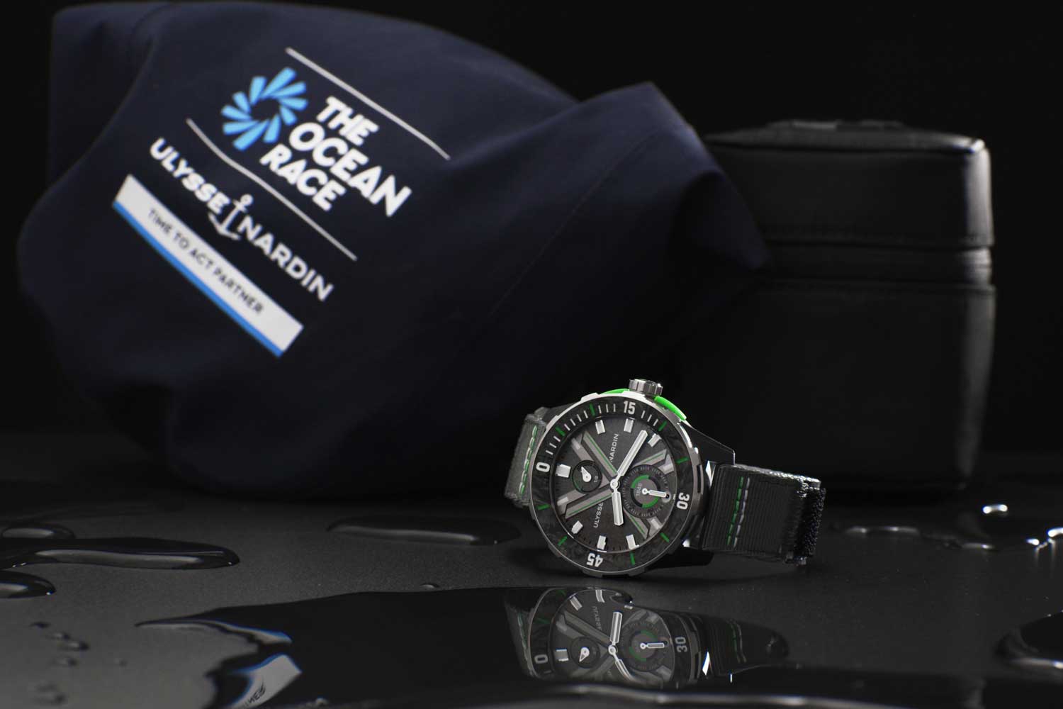 The Ulysse Nardin Diver: The Ocean Race is presented in an R-PET pouch and a Helly Hansen textile recycled bag.