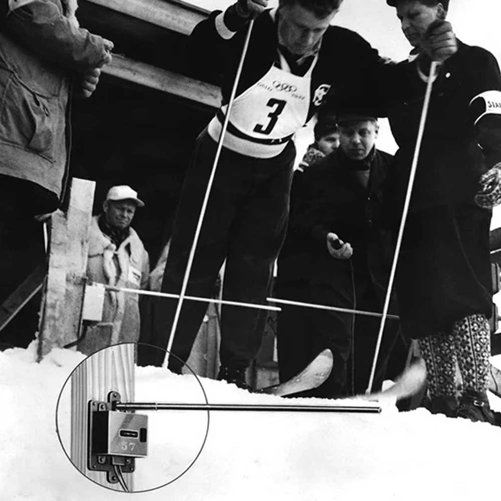 Longines uses new electromechanical gates during the 1950 World Alpine Ski Championships in Aspen (Image: Longines)