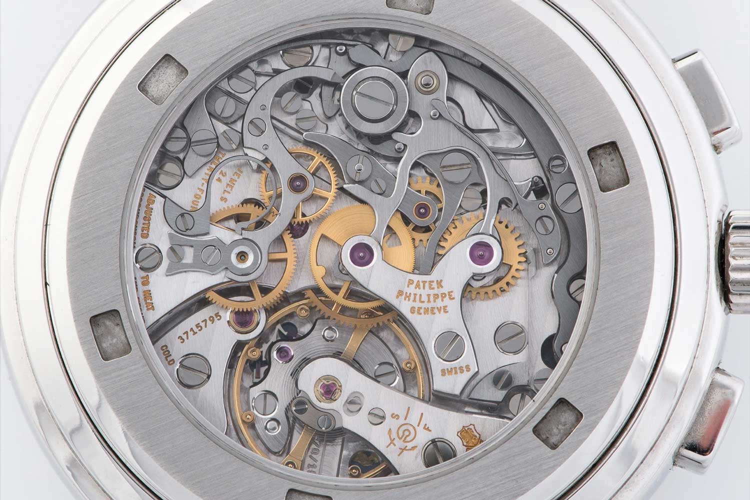 Display caseback of the 5070 showcasing the CH 27-70 within (Image: Phillips.com)