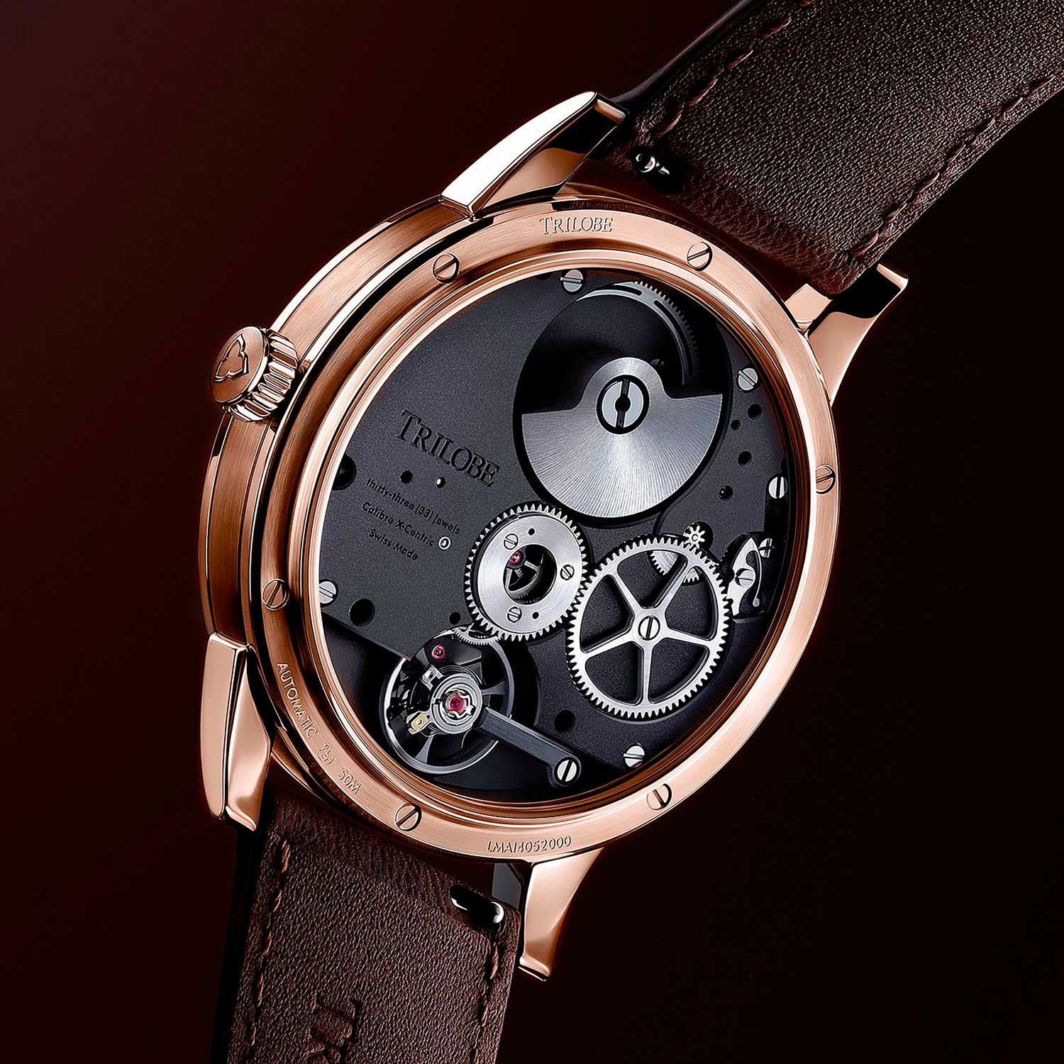 This movement can be viewed through the sapphire casebacks of Trilobe’s watches