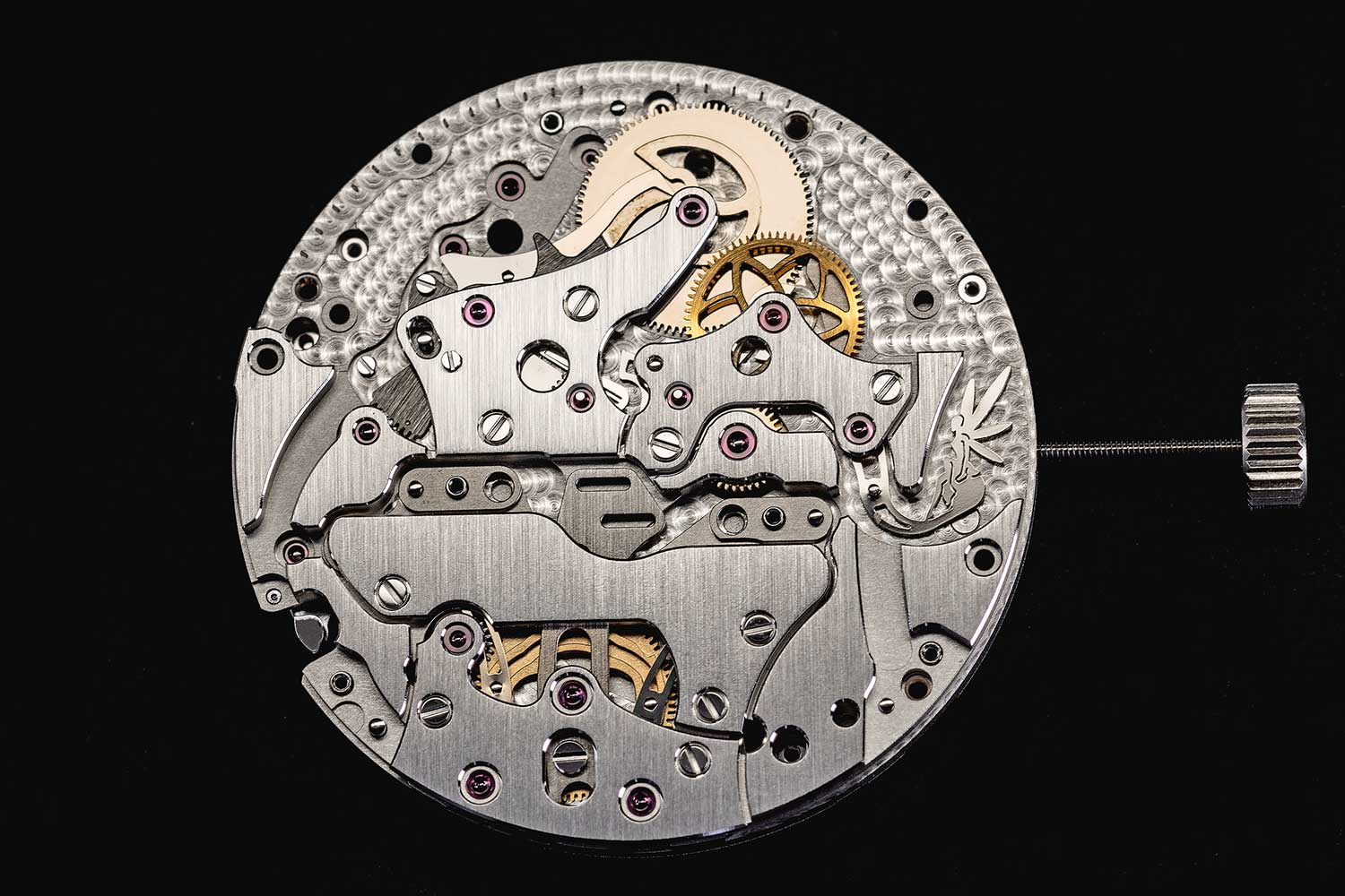 The Lady Arpels Bal des Amoureux Automate runs on a new in-house automatic movement with automaton