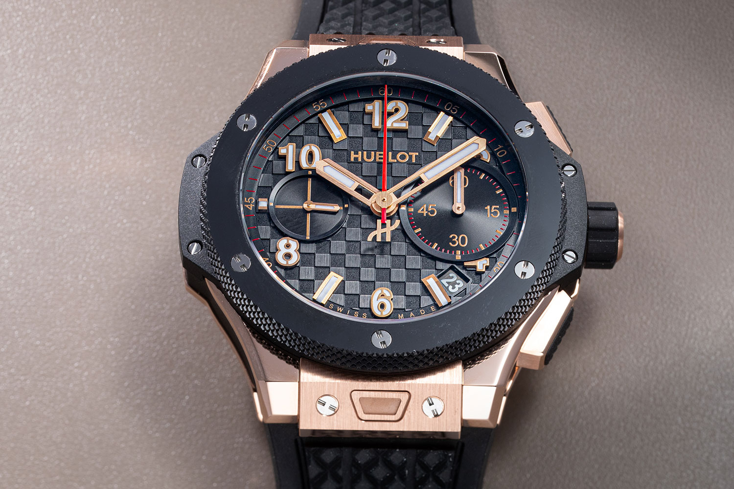 Big Bang 20th Anniversary Ceramic in King Gold. Image: Revolution ©