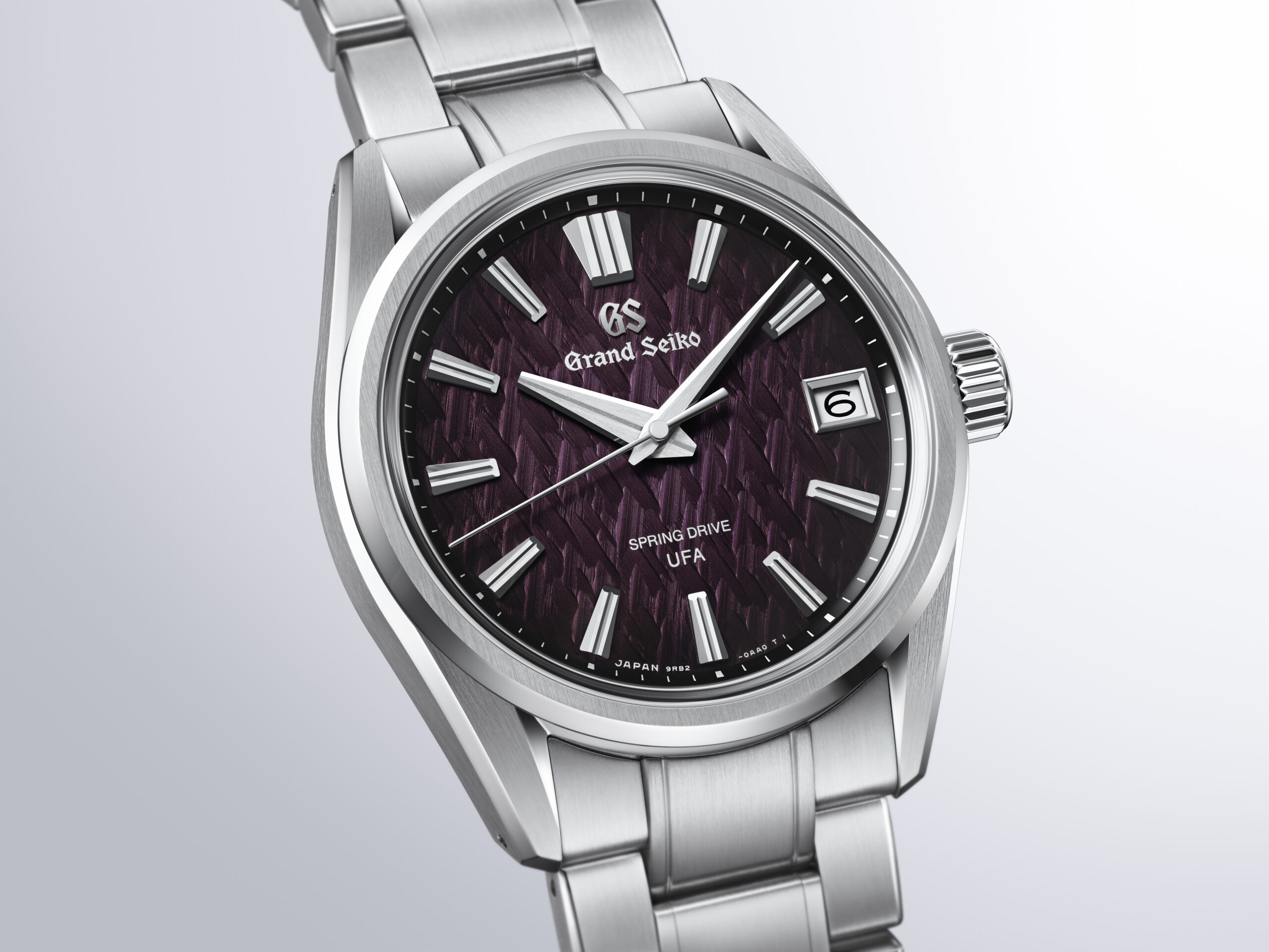 スティーブ・フィールド　 　　SILVER GRAE Grand Seiko's SLGB005 is the Spring Drive U.F.A. in steel