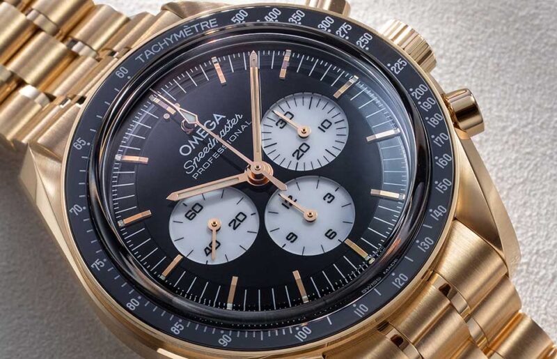 A Closer Look: Omega Speedmaster Moonwatch &ldquo;Reverse Panda&rdquo;