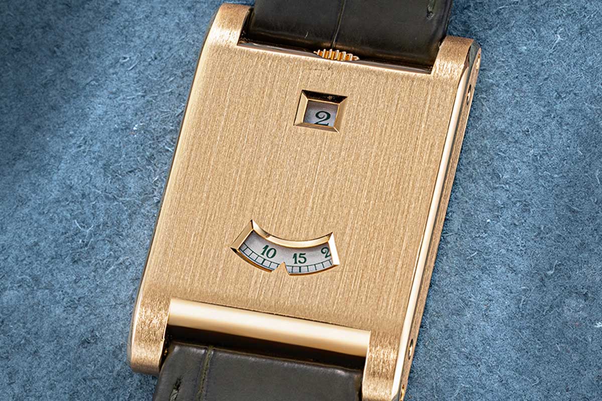Cartier Privé Tank à Guichets (©Revolution)