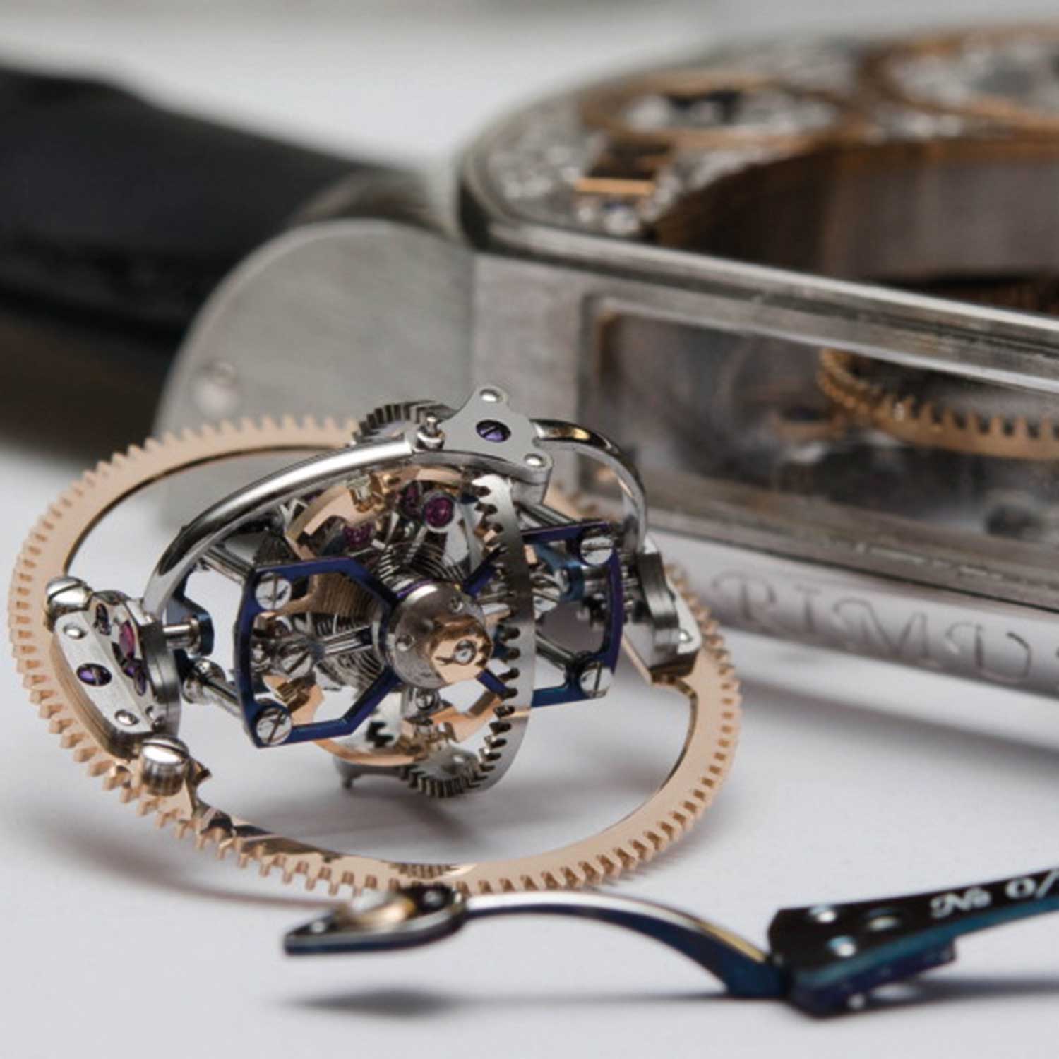 As with the majority of components, the tri-axial tourbillon system was made by Becsei in his workshop