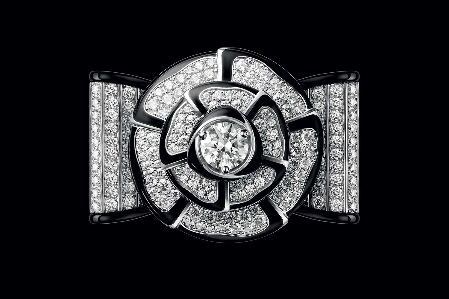 Chanel Noeud de Camelia Diamonds Ring