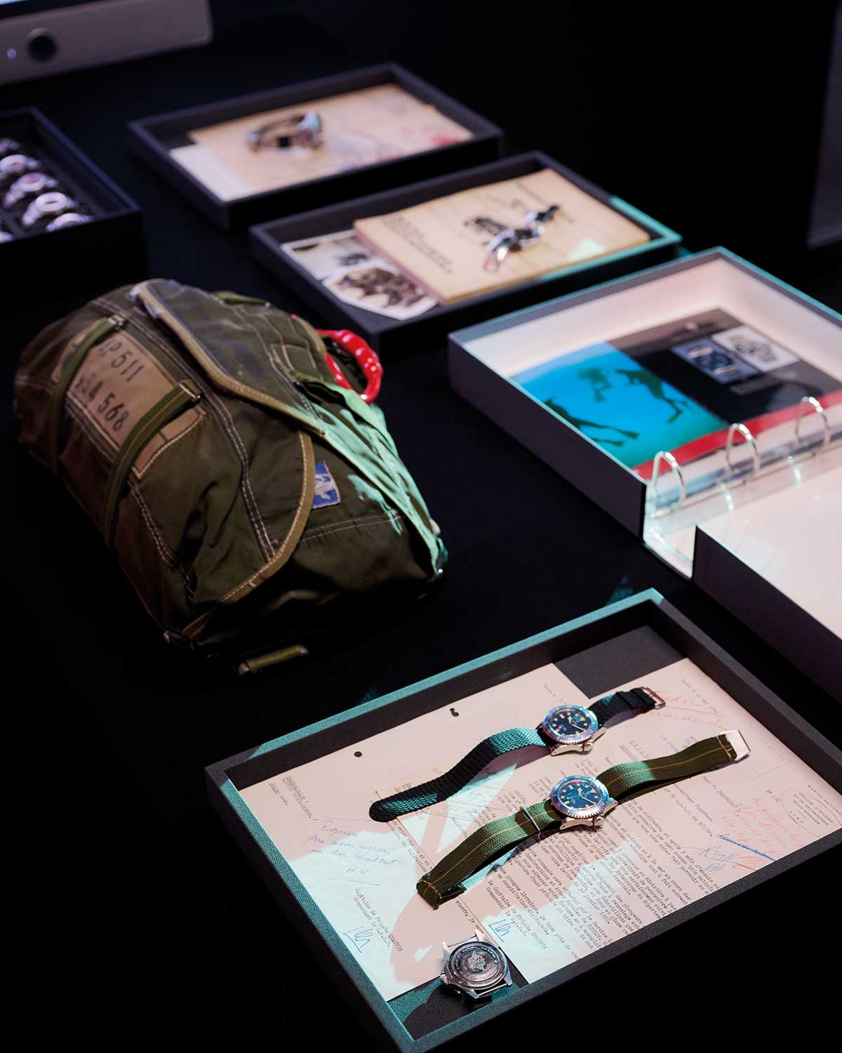 Marine Nationale artefacts including issued Submariners, field reports and a parachute