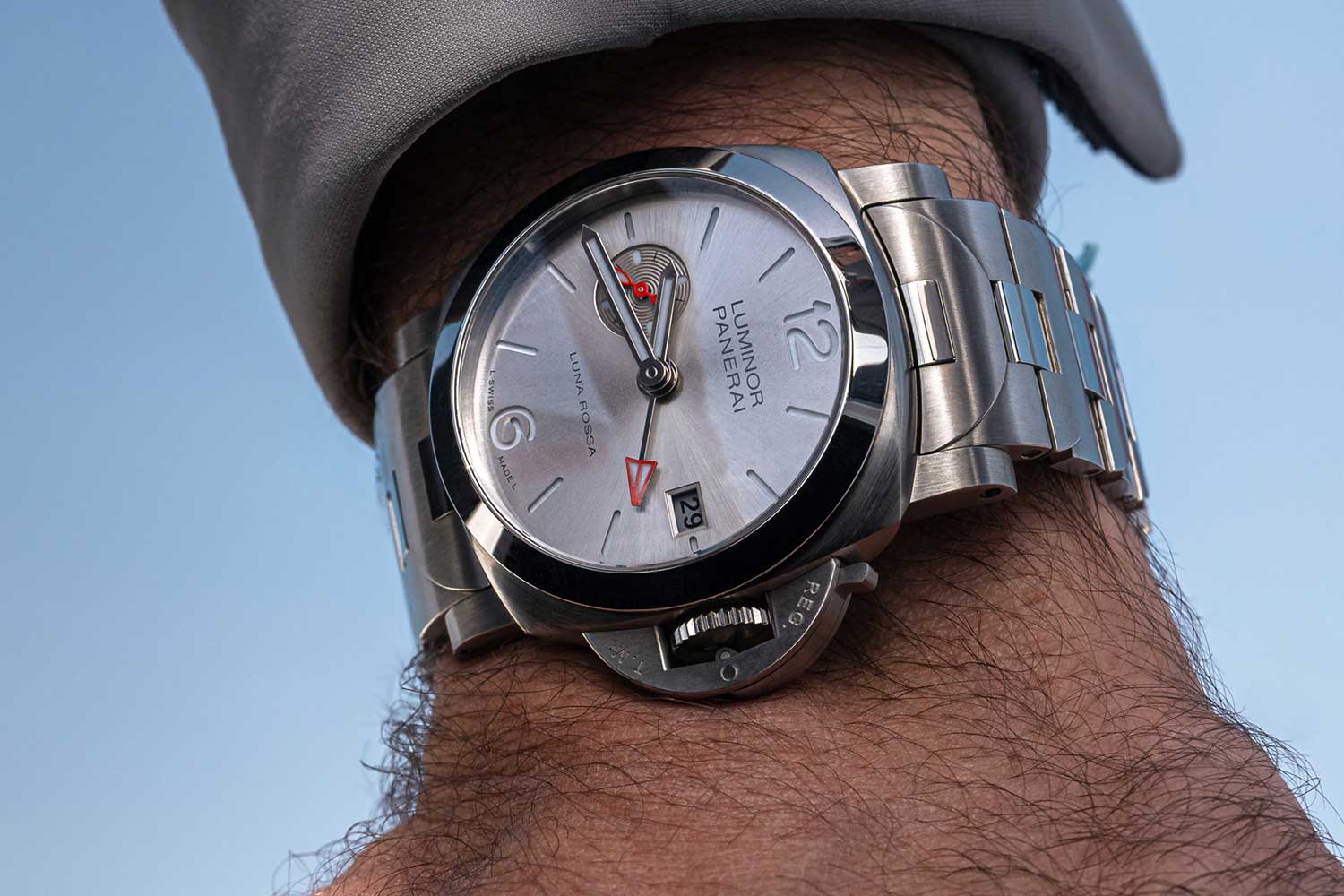 Panerai Luminor Luna Rossa GMT PAM01791