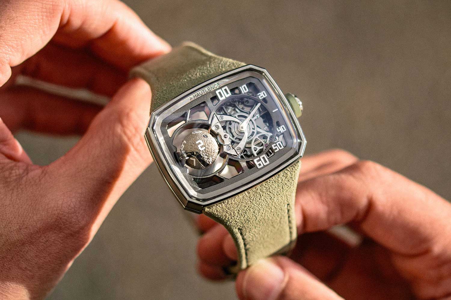 HAUTLENCE Sphere Series 4